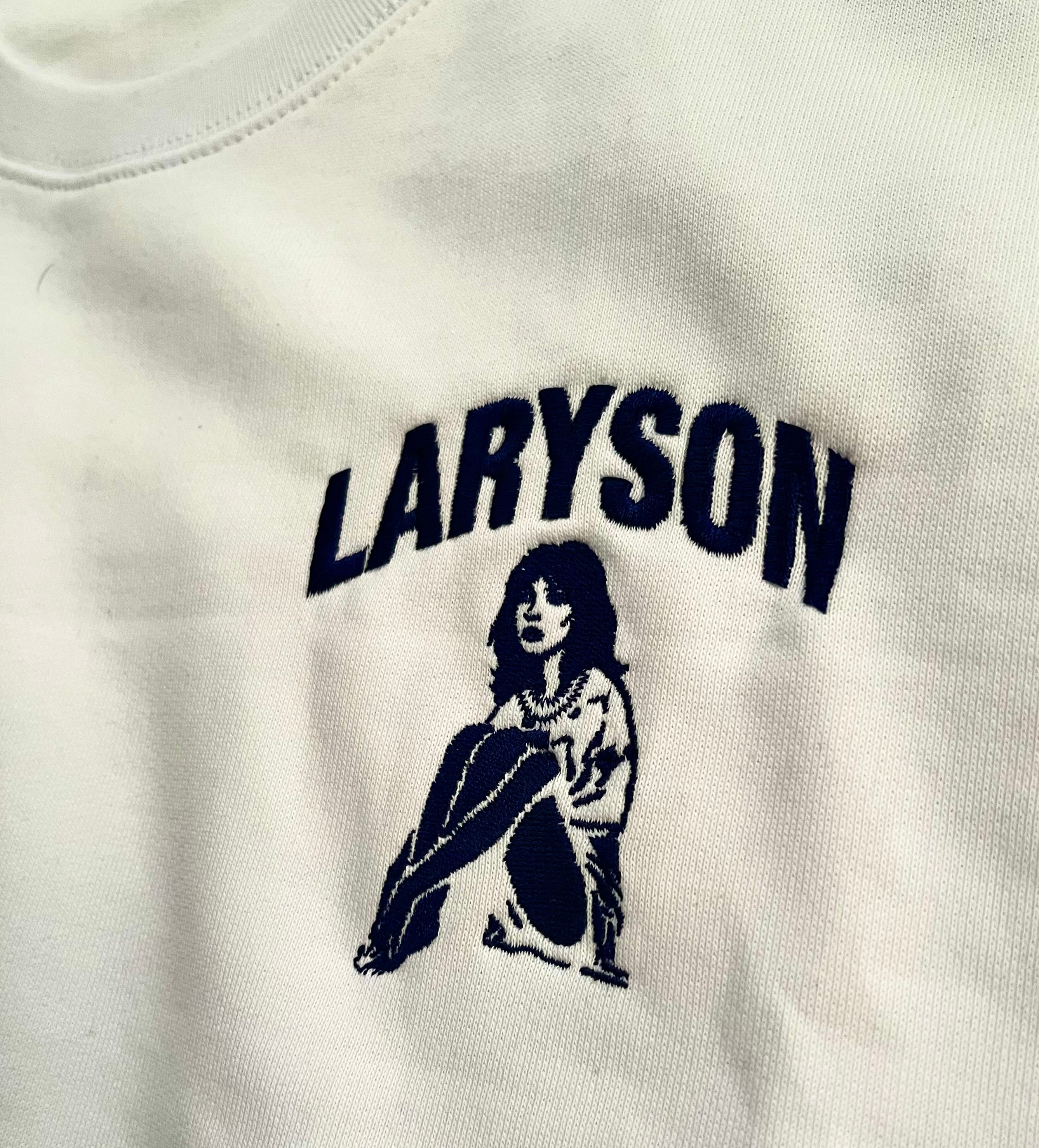 Laryson – Cloud Oversized Sweater (White) Damen